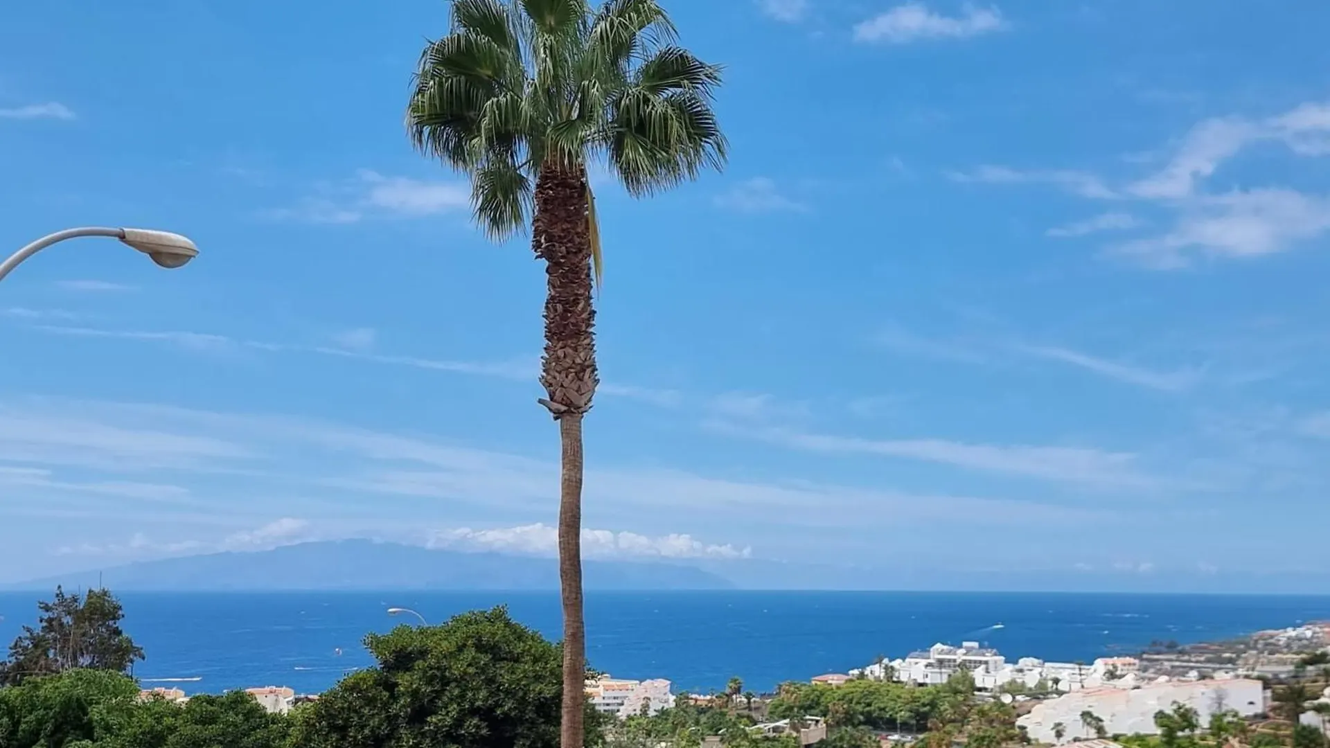 אדחה Apartment Ocean View With Breathtaking Sea View, Family Friendly, Terrace, Wifi, Sat-Tv