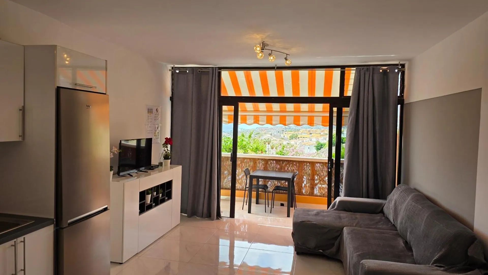 אדחה Apartment Ocean View With Breathtaking Sea View, Family Friendly, Terrace, Wifi, Sat-Tv