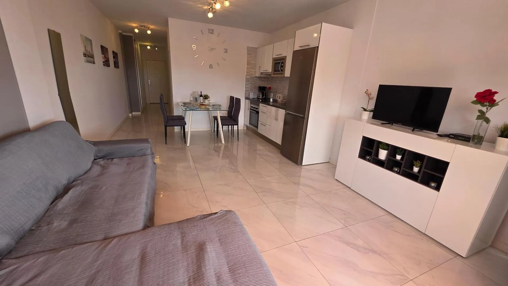 אדחה Apartment Ocean View With Breathtaking Sea View, Family Friendly, Terrace, Wifi, Sat-Tv ספרד